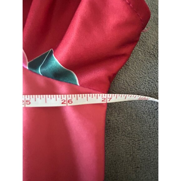 Vintage-Inspired Red Floral Mexican-Style Dress With Short Sleeves & V-Neckline - Picture 5 of 7